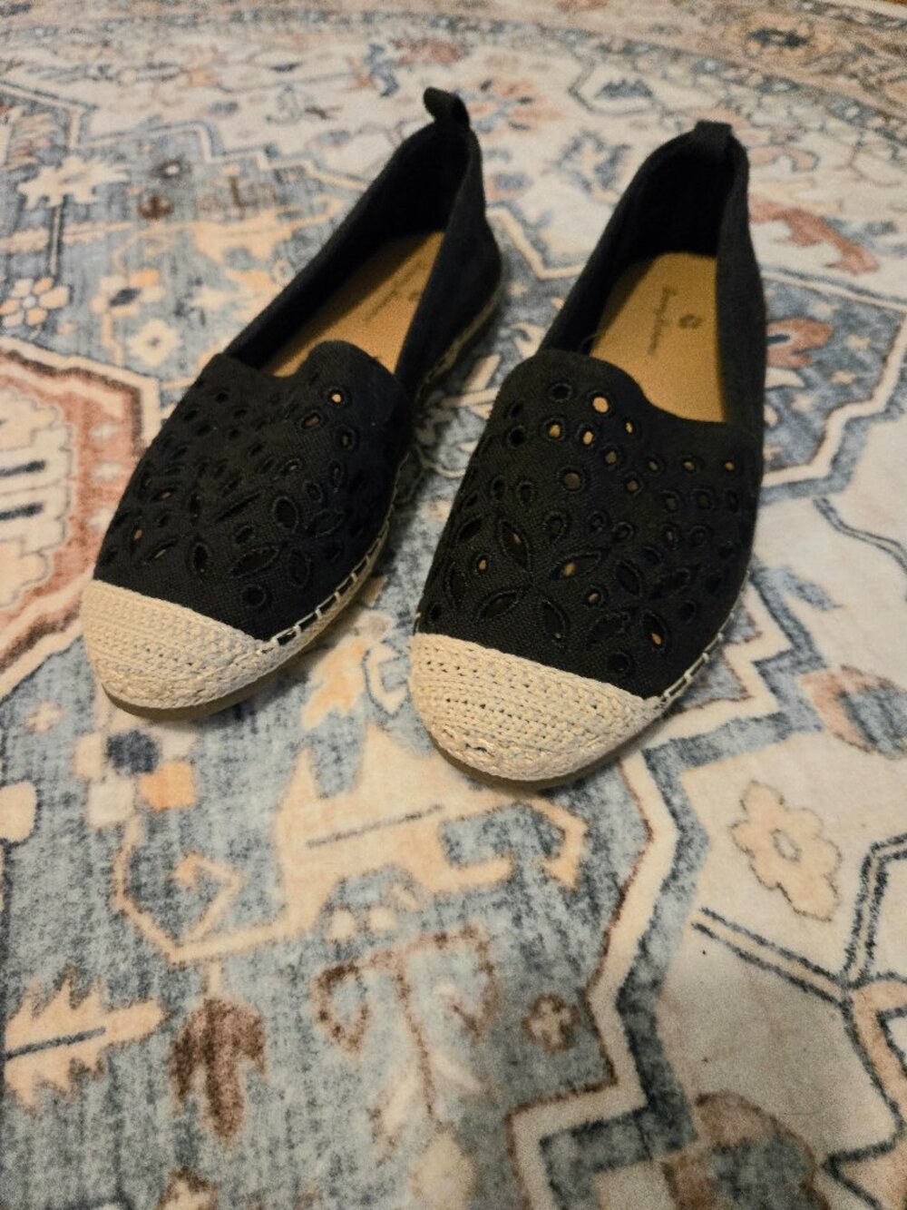 TOMMY BAHAMA Espadrilles Black Eylet Size 8